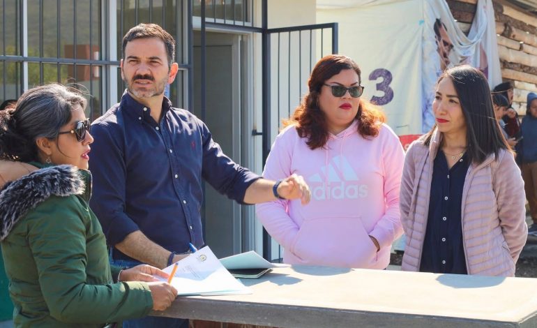 Yankel Benítez Silva se reúne con la comunidad del Telebachillerato en Cotzurio, Tenencia de Chiquimitío