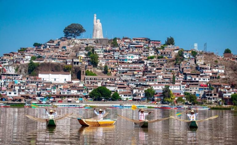 Janitzio invita a vivir el turismo comunitario esta Semana de Pascua