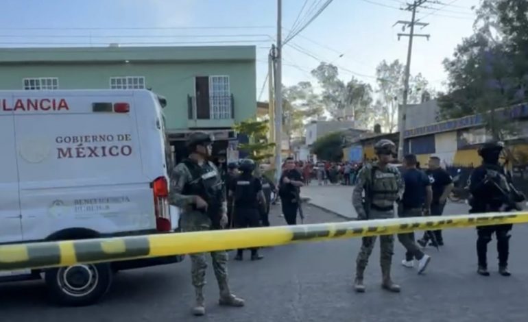 Ataque armado en tienda de abarrotes deja cinco muertos, incluyendo dos hermanos.