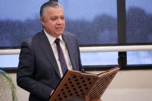 En vacaciones paga tu refrendo vehicular en línea: Luis Navarro