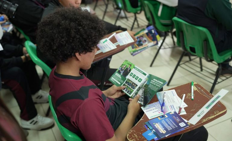 Michoacán garantizará acceso al bachillerato sin examen de admisión