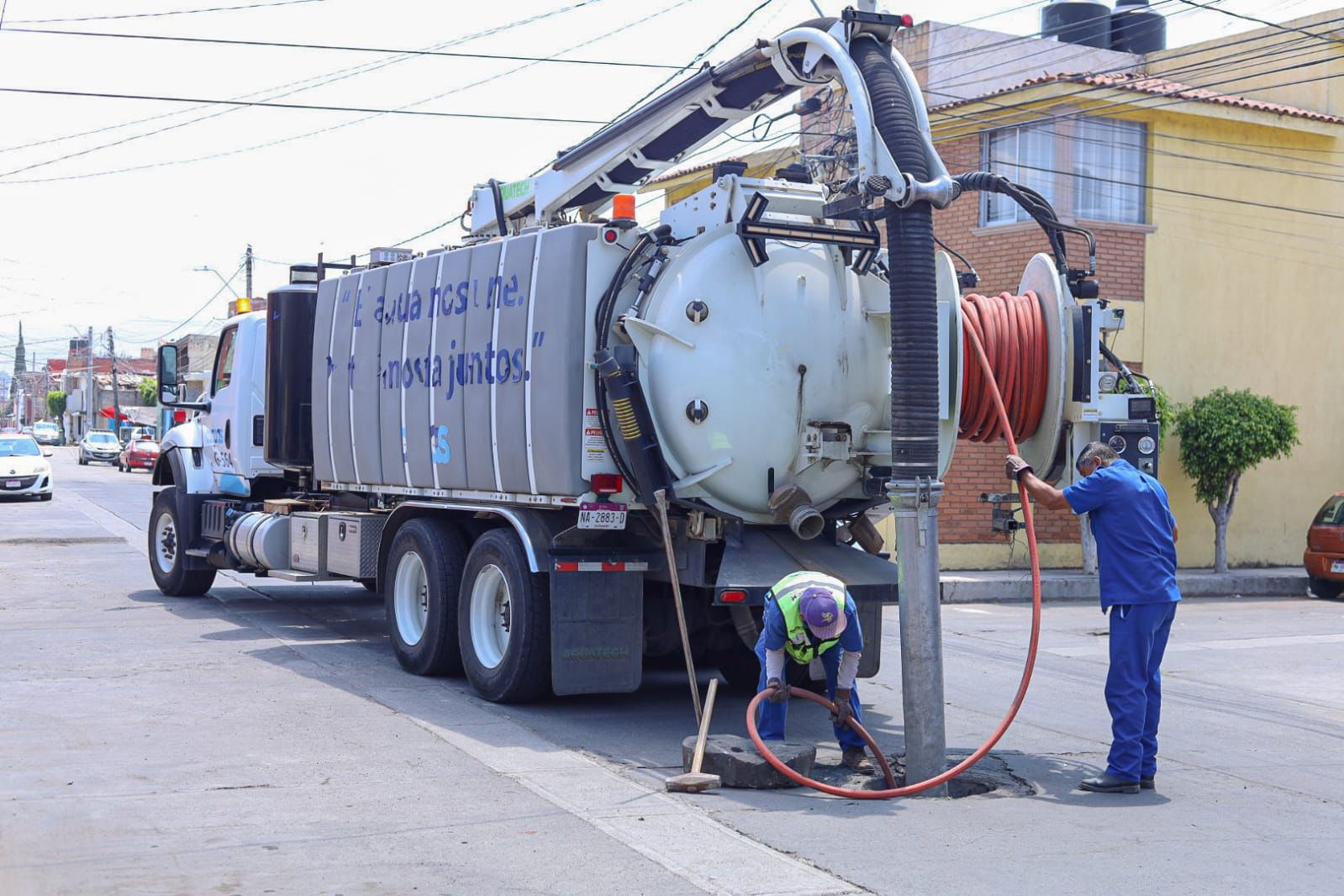 Adolfo Torres instruye atención inmediata a reporte en El Porvenir