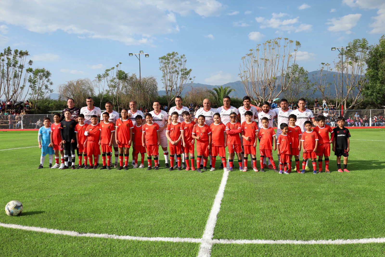 Gobierno Municipal de Zitácuaro fortalece su infraestructura deportiva con nuevo gimnasio público y reinauguración del Complejo Deportivo Salesiano