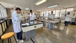 Estudiantes del Cecytem participan en la Olimpiada Nacional de Química