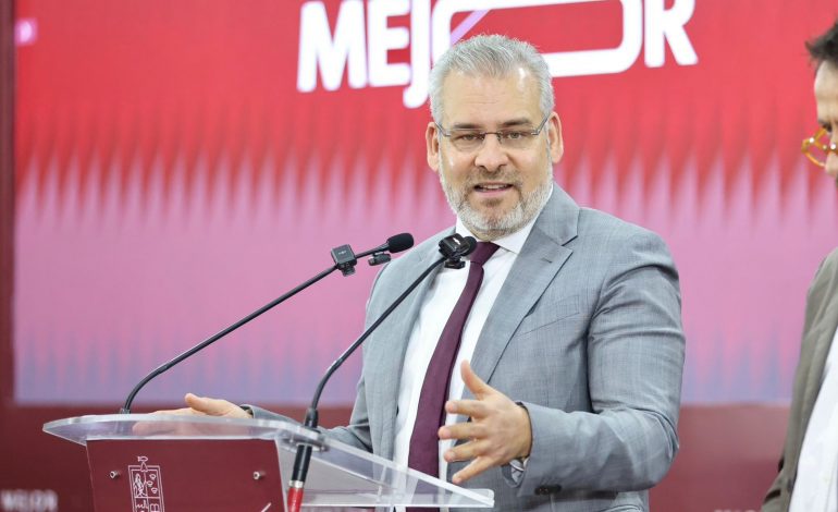 Inicia entrega gratuita de tarjetas para el teleférico de Uruapan: Bedolla