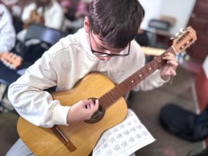 Bandas y orquestas tradicionales recibirán instrumentos para consolidar su formación artística