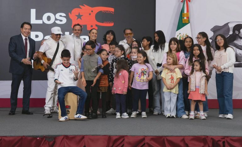 “QUEREMOS QUE LAS NIÑAS Y NIÑOS SEAN FELICES”: PRESIDENTA CLAUDIA SHEINBAUM ANUNCIA EL INICIO DE LA ENTREGA DE LAS TARJETAS DE LA BECA DE APOYO PARA UNIFORMES Y ÚTILES “RITA CETINA”