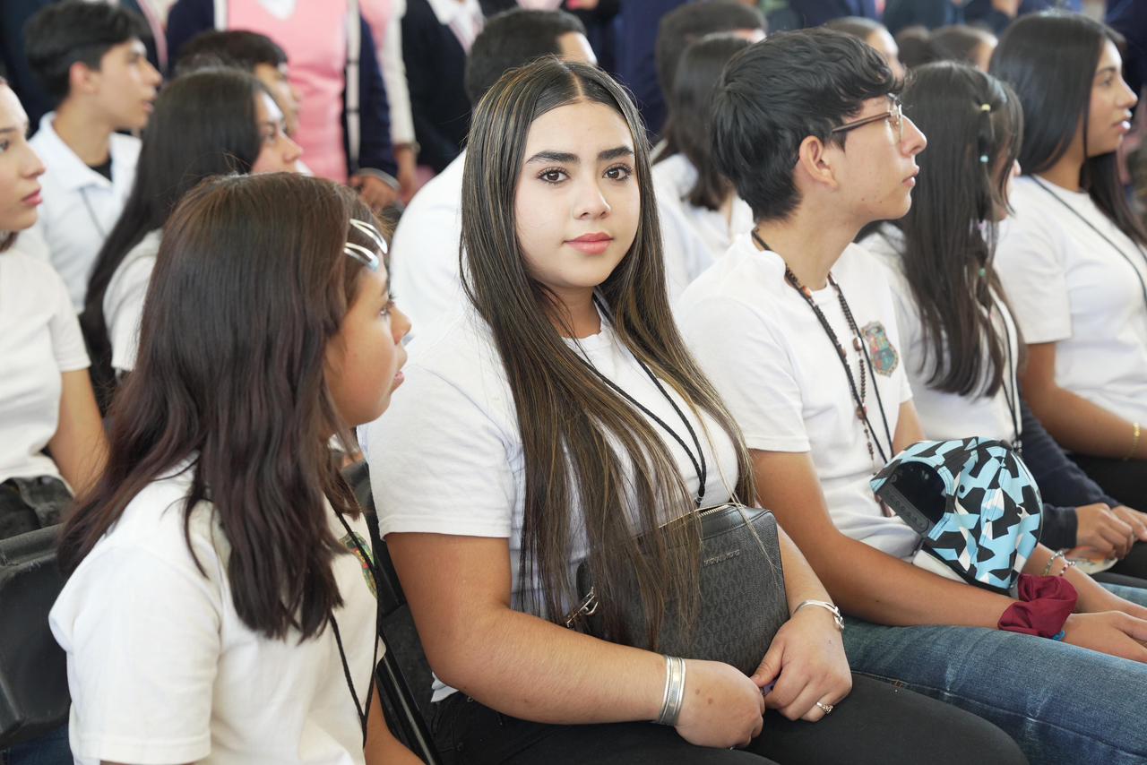 Con Plan Michoacán, avanza expansión del bachillerato nacional