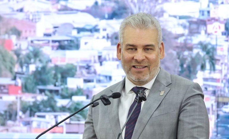 Tarjeta de teleféricos será compatible con cablebús de CDMX: Bedolla