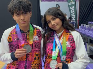 Podio doble para Michoacán: obtienen plata y bronce en bádminton