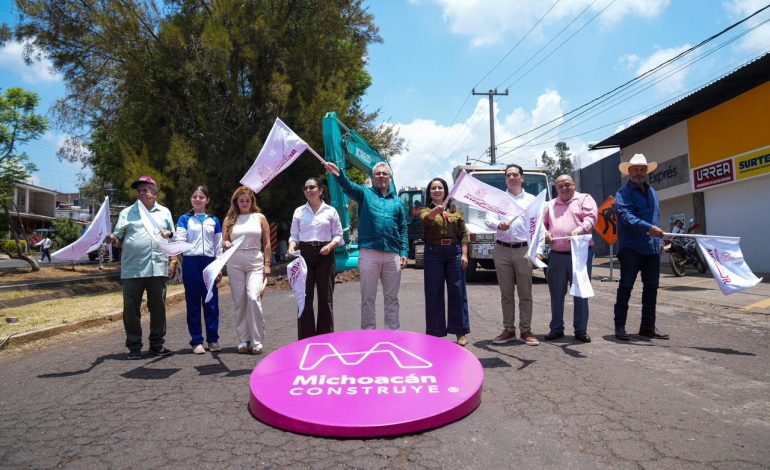 Inicia Gladyz Butanda construcción de boulevard en Ario