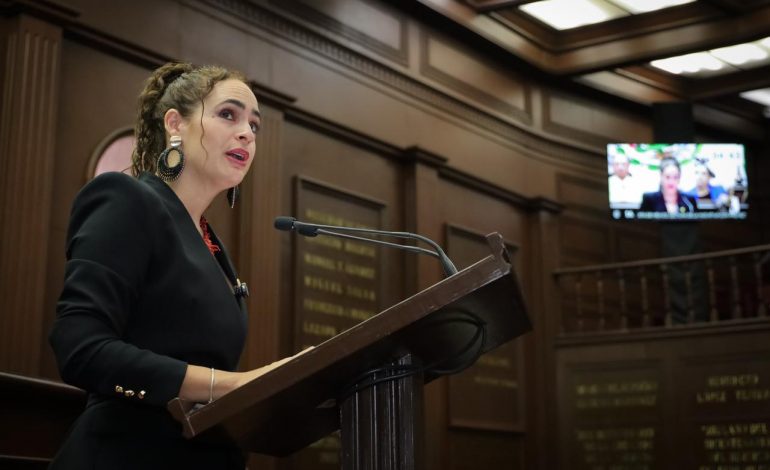 Sandra Arreola presenta iniciativa para garantizar intérpretes de Lengua de Señas en los Servicios de Salud de Michoacán