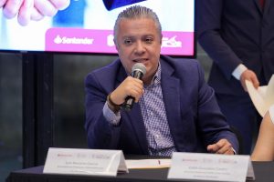 Abril, último mes para pagar refrendo vehicular sin multas ni recargos: Luis Navarro