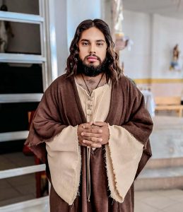 Todo listo en parroquias para la representación de la Pasión y Muerte de Jesús