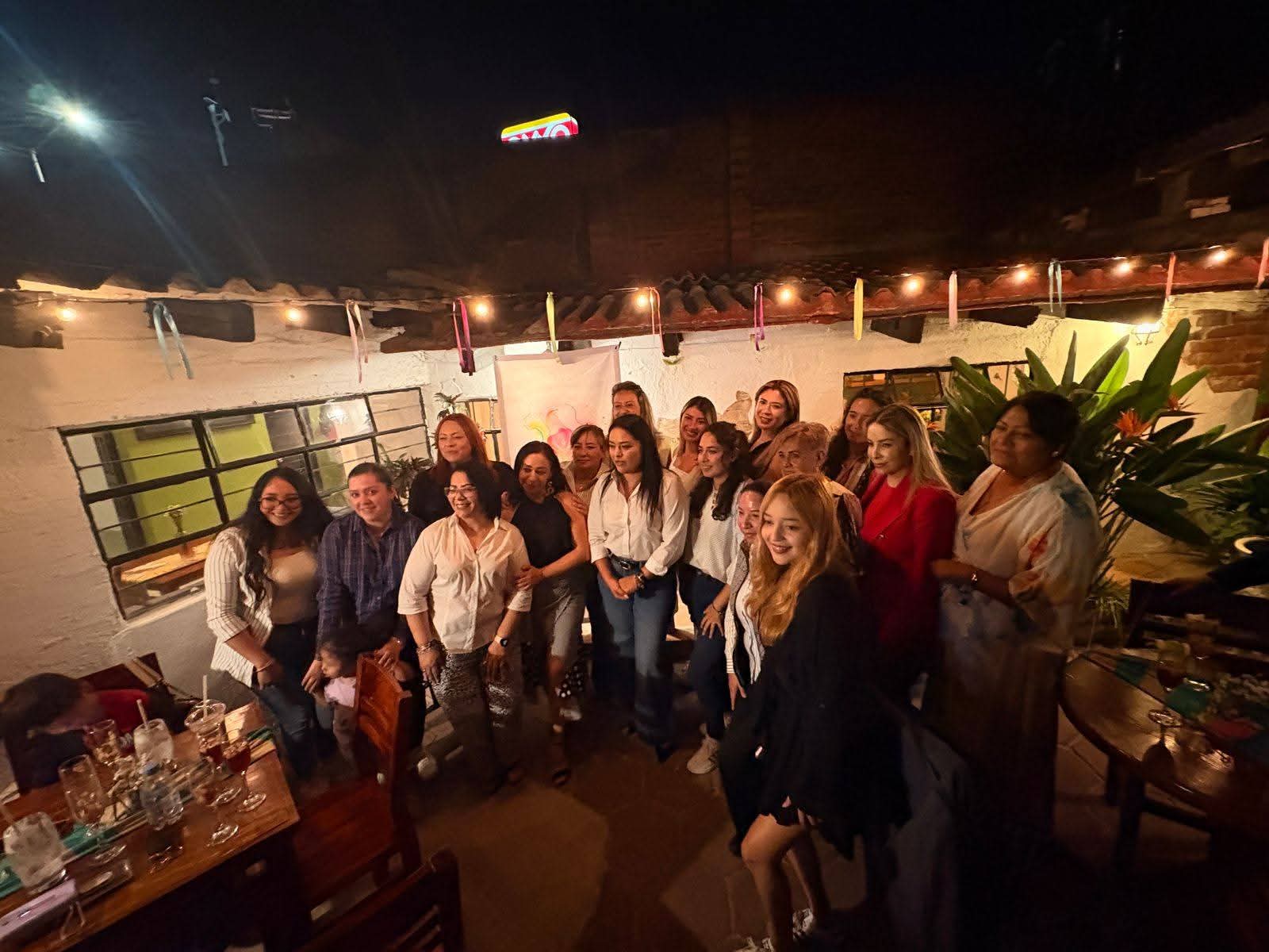 Metamorfósicas Mujeres Transformando se presenta formalmente como red de acción comunitaria