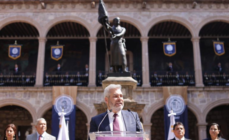 Universidad Michoacana, única institución con presupuesto garantizado por la Constitución: Bedolla