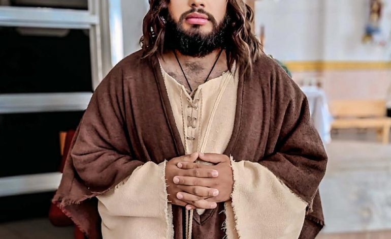 Todo listo en parroquias para la representación de la Pasión y Muerte de Jesús