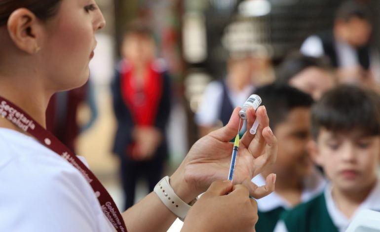 El mejor regalo para la niñez es protegerlos de enfermedades con vacunación: SSM