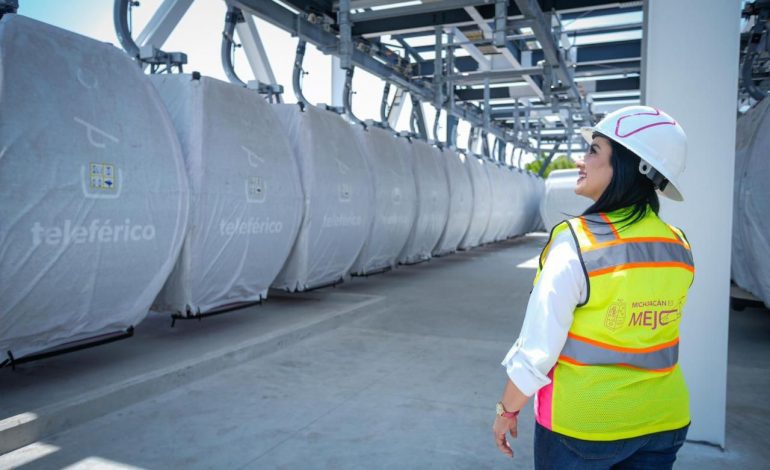 Teleférico de Uruapan se construyó sin deuda: Gladyz Butanda.