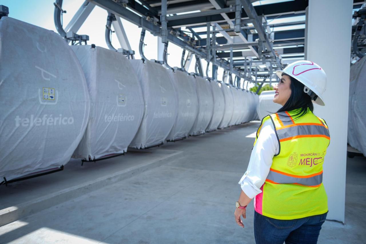 Teleférico de Uruapan se construyó sin deuda: Gladyz Butanda.