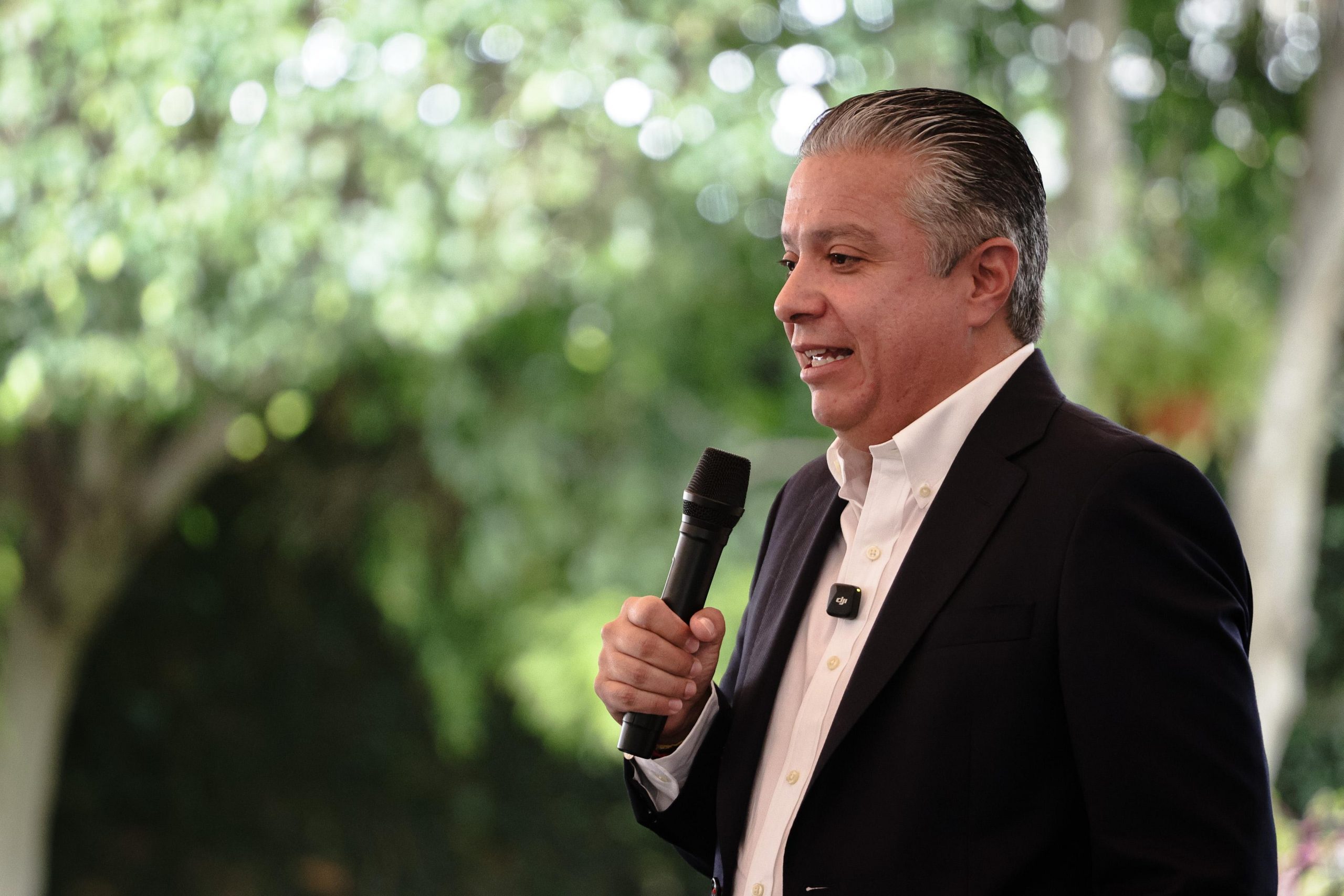 El Satmich apoya a contribuyentes con discapacidad auditiva: Luis Navarro.