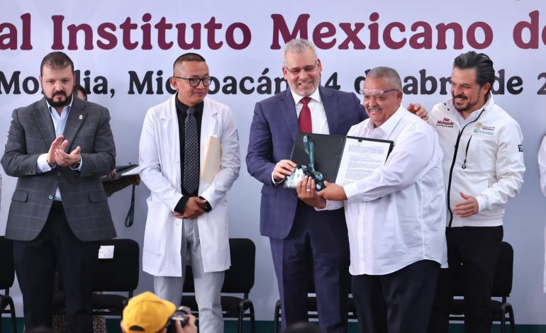 Efectiva gestión de Bedolla; IMSS arrancó construcción del hospital en Villas del Pedregal.
