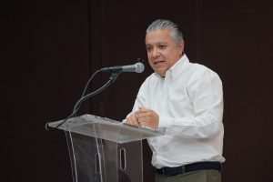 Últimos días para pagar refrendo vehicular sin multas ni recargos: Luis Navarro.<br>