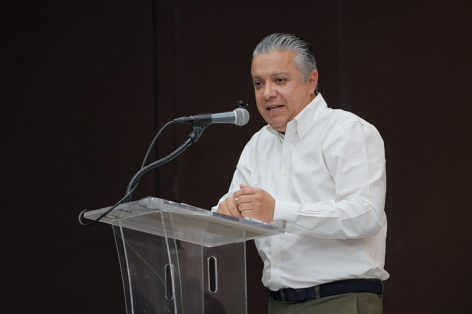 Últimos días para pagar refrendo vehicular sin multas ni recargos: Luis Navarro.