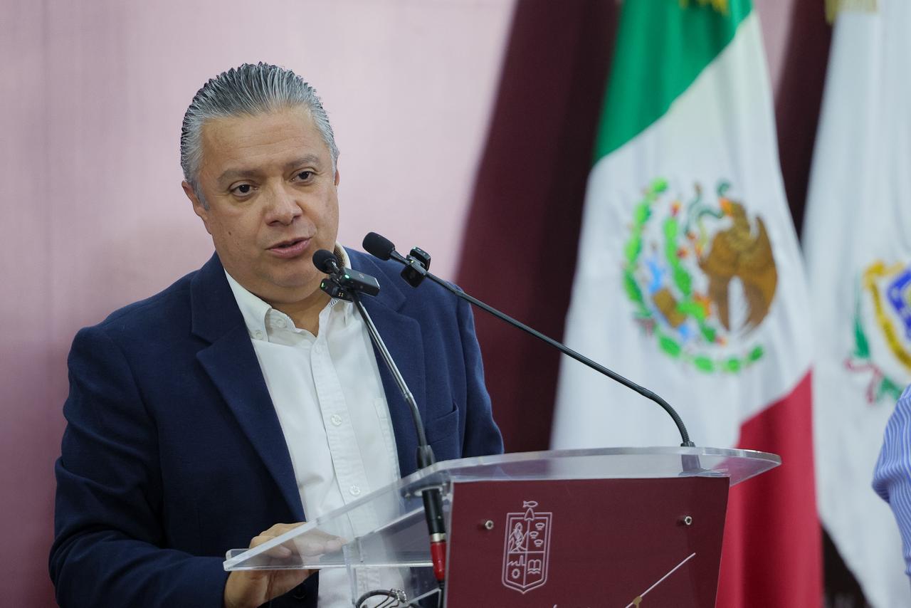 El 30 de abril, último día para pagar refrendo vehicular sin recargos: Luis Navarro.