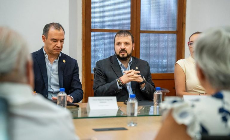 Gobierno de Michoacán instala mesa de diálogo para destrabar huelga en la UMSNH: Raúl Zepeda.