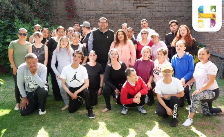 Ciudad Hidalgo celebra el Día Internacional de la Danza con el Primer Festival Taximaroa lleno de talento y tradición .