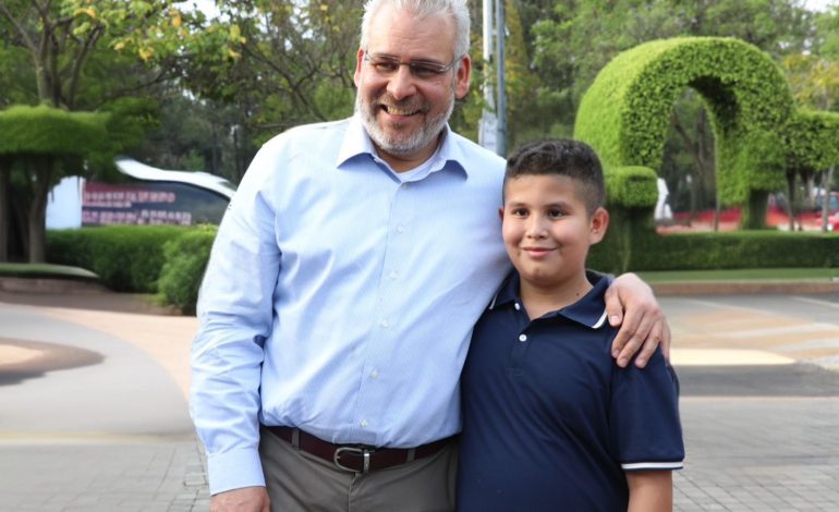 Bedolla y cientos de familias celebran el Día de la Niñez en el Festival Jalo.