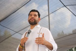 Octavio Ocampo reconoce el papel fundamental de las madres durante celebración en la colonia Primo Tapia