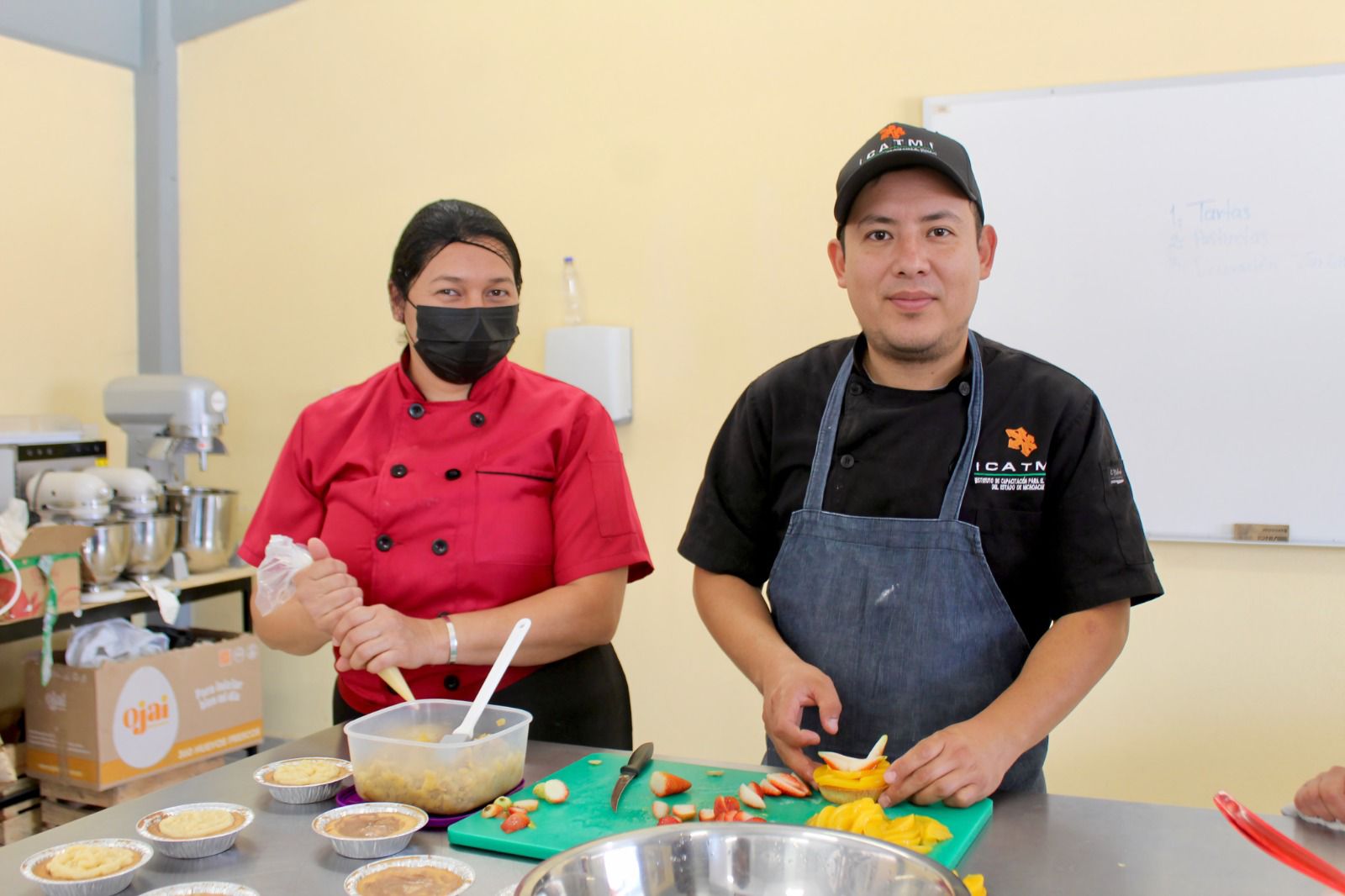 Reconoce Icatmi la labor de 368 instructores que impulsan el empleo en Michoacán