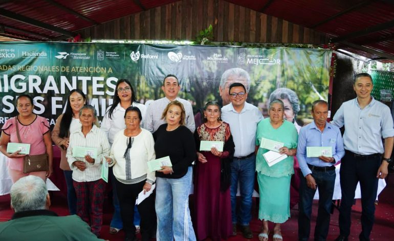 Semigrante fortalece la unión familiar con entrega de visas en Ziracuaretiro