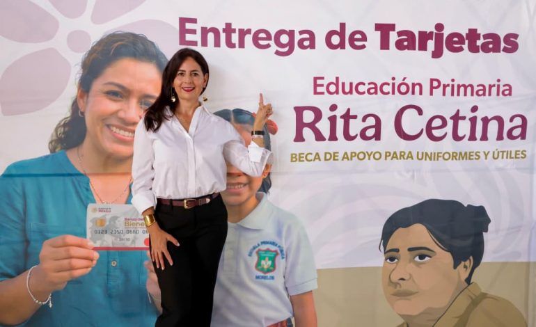 Arranca entrega de tarjetas de becas Rita Cetina: Gabriela Molina