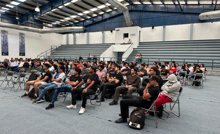 Fortalece FGE la prevención digital entre estudiantes de Jiquilpan
