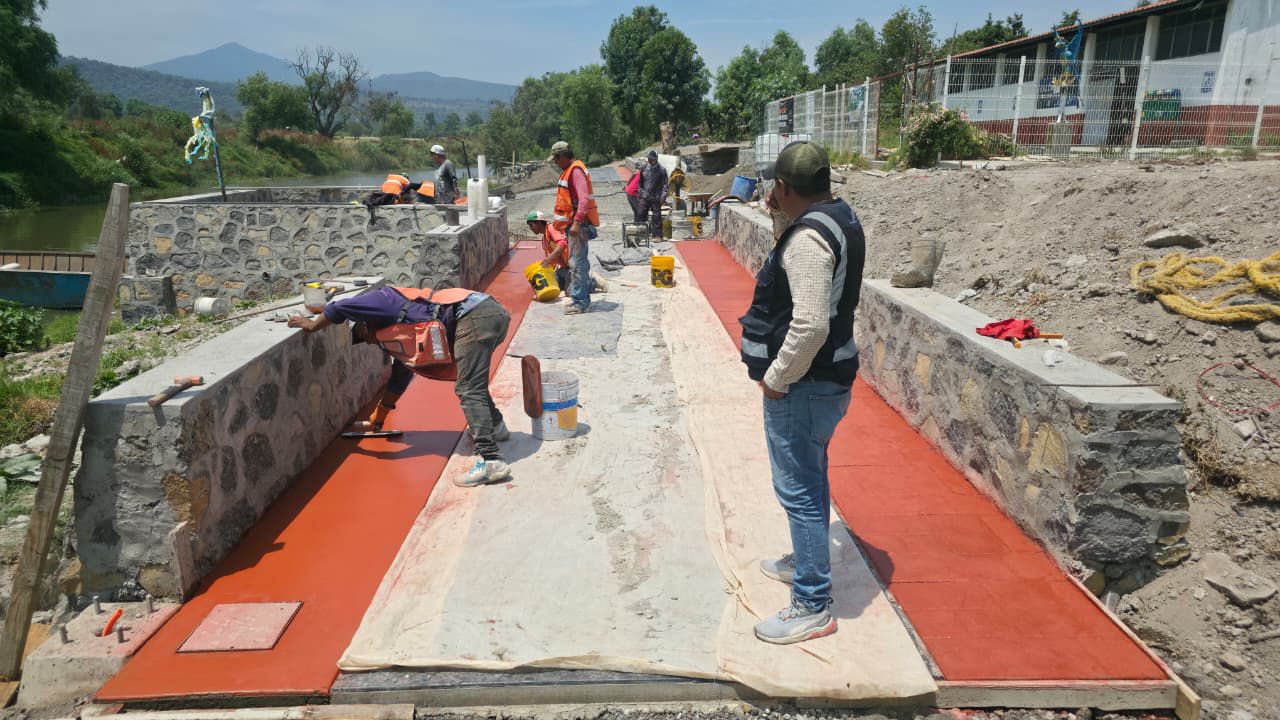 Andador turístico en la isla de Urandén registra 75 % de avance: Rogelio Zarazúa