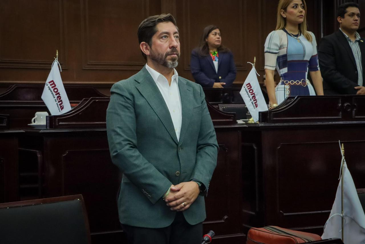 Convertirán servicio social de estudiantes en motor ecológico para Michoacán: Abraham Espinoza Villa