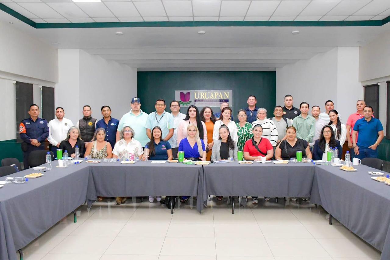 Fortalece Carlos Torres Piña coordinación institucional para la protección animal en Uruapan