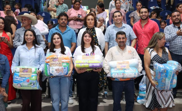 Arranca en Charo la caravana Jalo por las Mamás con entrega de 36 mil pañales a madres autónomas