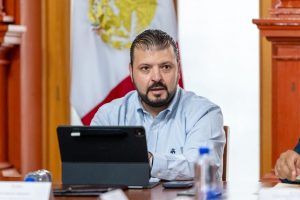 Gobierno de Michoacán mantiene abierta la vía del diálogo con habitantes de Pomaro: Raúl Zepeda