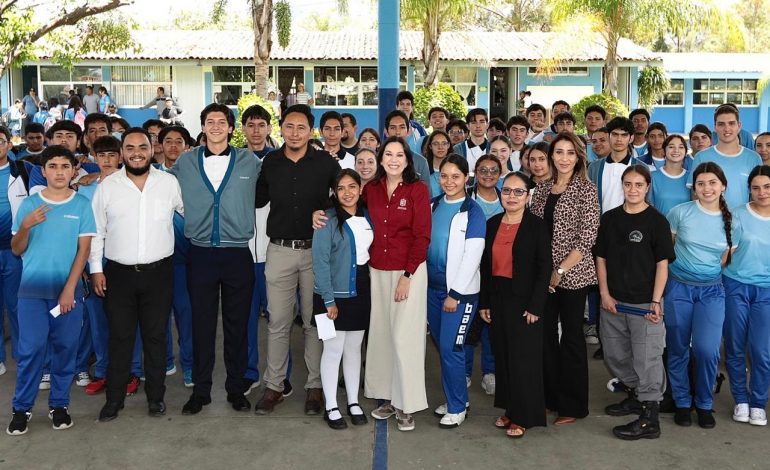 Más de 500 planteles de bachillerato en Michoacán con pase automático