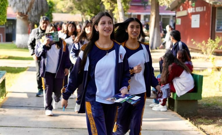 Bachillerato Nacional Margarita Maza llegará a 11 municipios de Michoacán