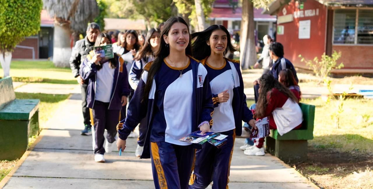 Bachillerato Nacional Margarita Maza llegará a 11 municipios de Michoacán