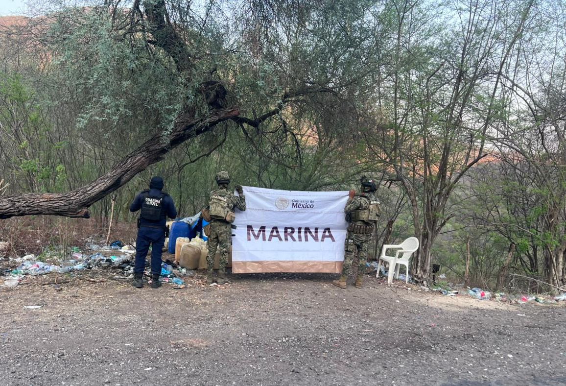 Fuerte golpe al huachicoleo: aseguran 11 mil 800 litros de hidrocarburo, en Arteaga