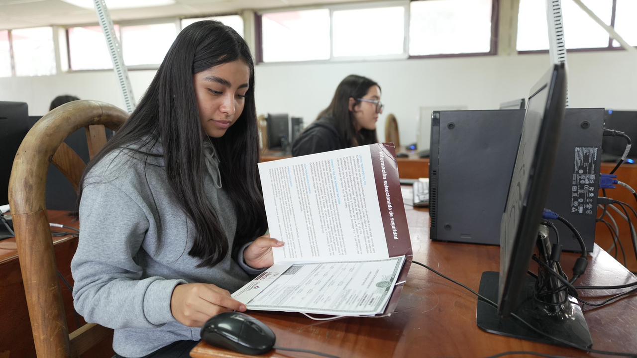 Última semana para entrega de fichas en escuelas Normales de Michoacán