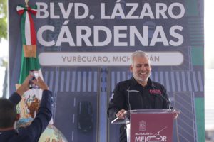 Arranca Bedolla rehabilitación del boulevard Lázaro Cárdenas de Yurécuaro