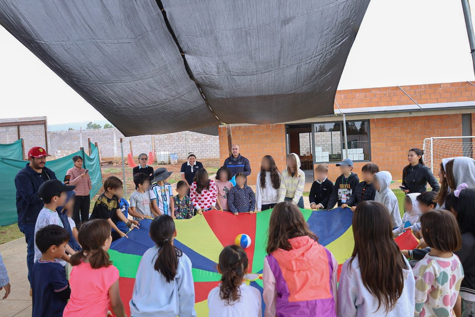 Adolfo Torres lleva “Guardianes del Agua” al Colegio Misión Montessori