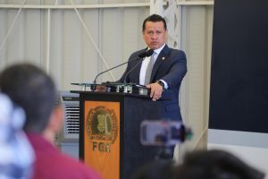 Captura FGE a “La Galleta”, presunto generador de violencia en la región lacustre de Michoacán